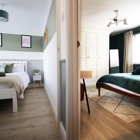 Stylish Home In Bath With Driveway Parking, 10Min From City 外观 照片