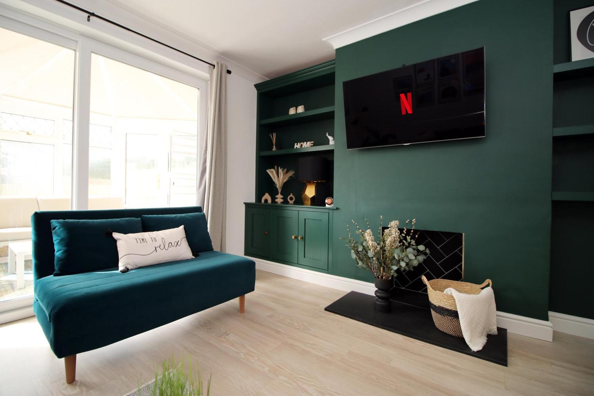 Stylish Home In Bath With Driveway Parking, 10Min From City 外观 照片