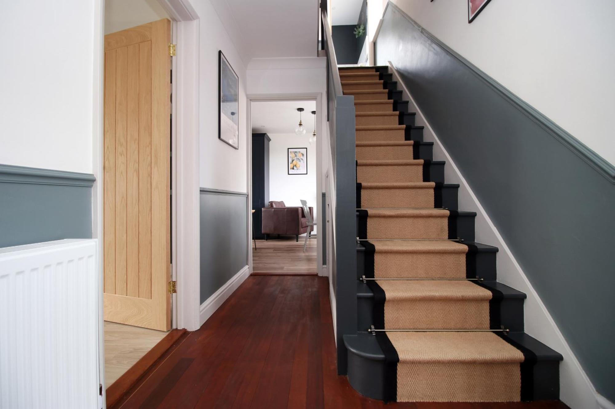 Stylish Home In Bath With Driveway Parking, 10Min From City 外观 照片